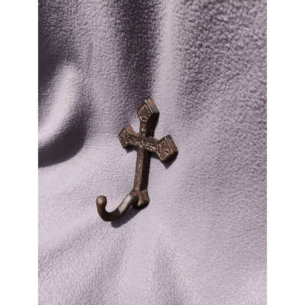 Cross Cast-Iron Wall Hook Rustic Farmhouse Decor 5x3.75x2